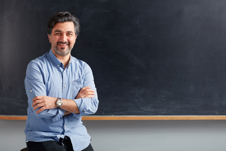 English Words for a Professor: 25 Smart Academic Words to Strengthen Your English